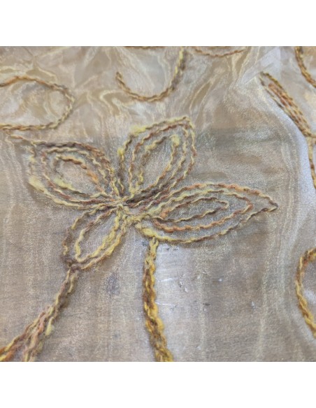 Tendaggio in organza ricamata Taglio di 3.20mT