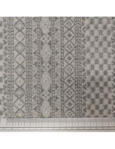 Taglio jacquard in misto lana geometrico MT 1,40