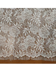 Pizzo chantilly da Sposa Bianco 2