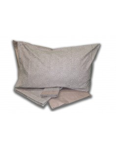 Completo letto matrimoniale...