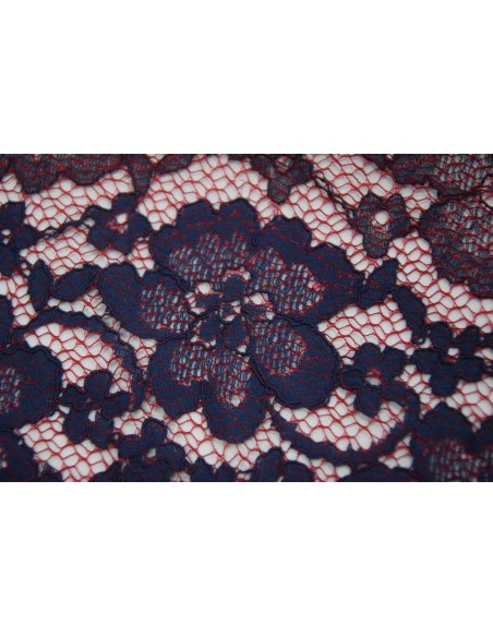 Pizzo a bande rosso/blu