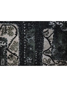 Ciniglia fantasia etnica sfondo verde 2